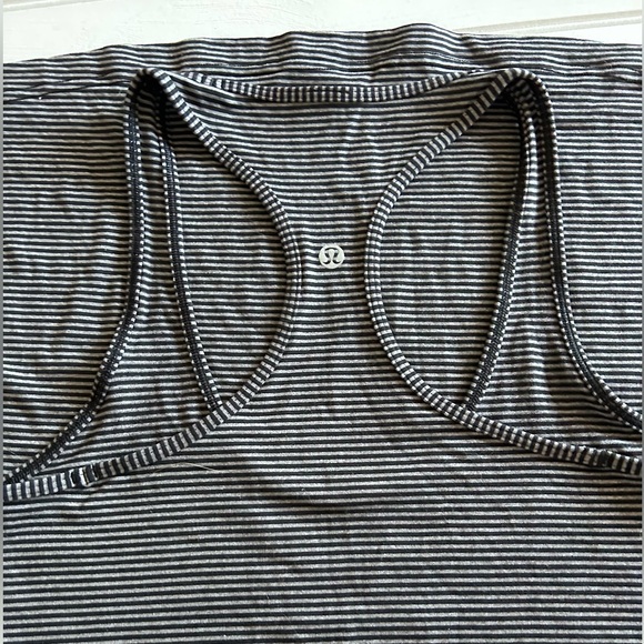 LULULEMON womens size 6 stripped racer back tank top - Picture 7 of 9